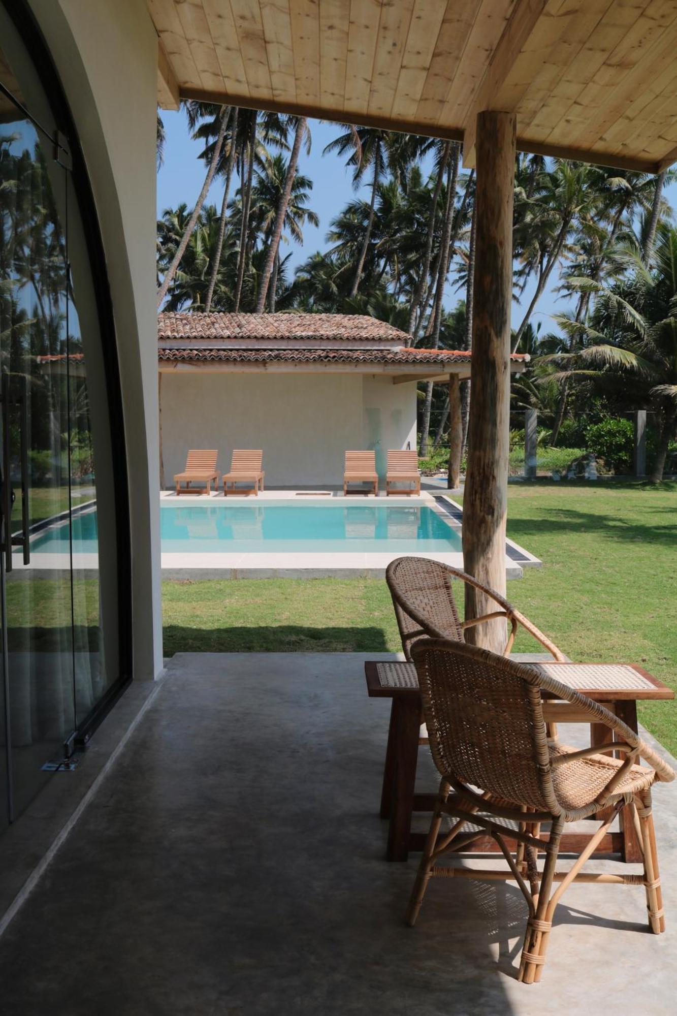 Swell Shacks Hotel มาตารา ภายนอก รูปภาพ