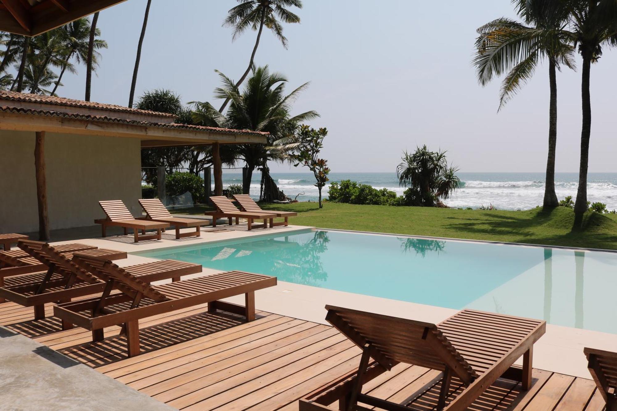 Swell Shacks Hotel มาตารา ภายนอก รูปภาพ